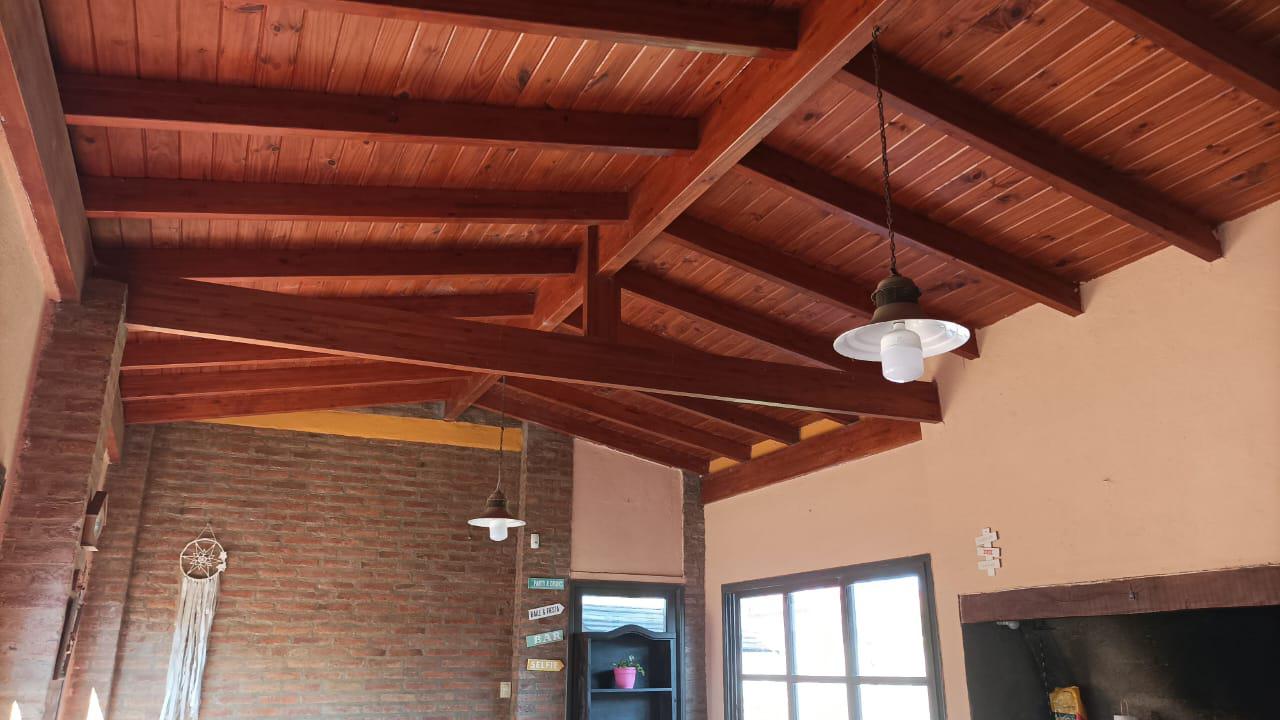 Casa con Quincho y Pileta