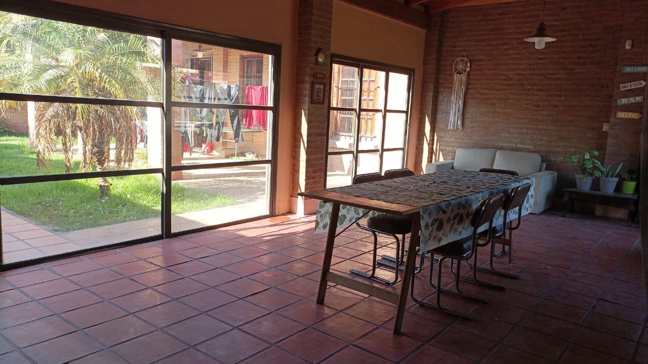 Casa con Quincho y Pileta