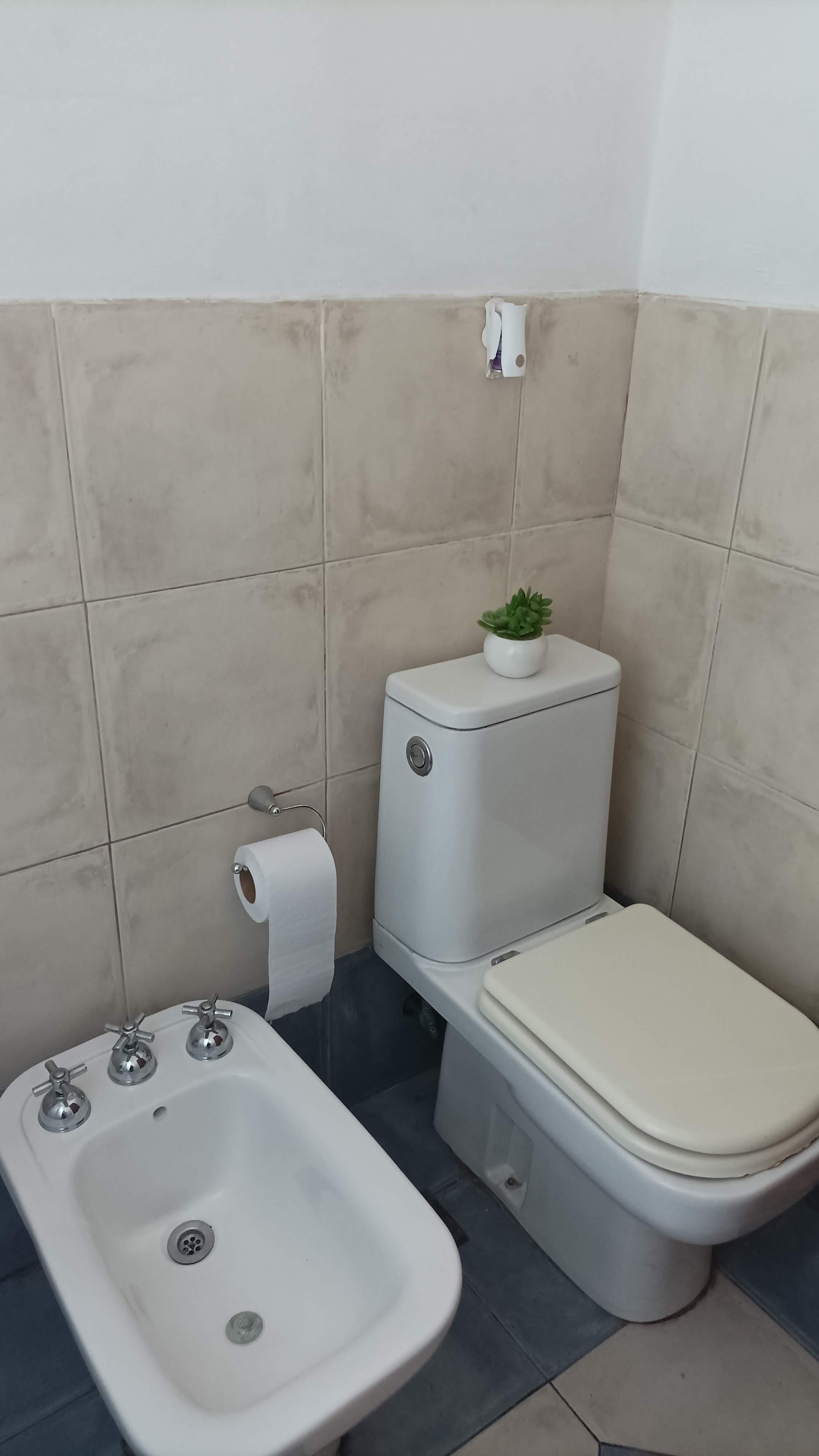 Casa con Quincho y Pileta