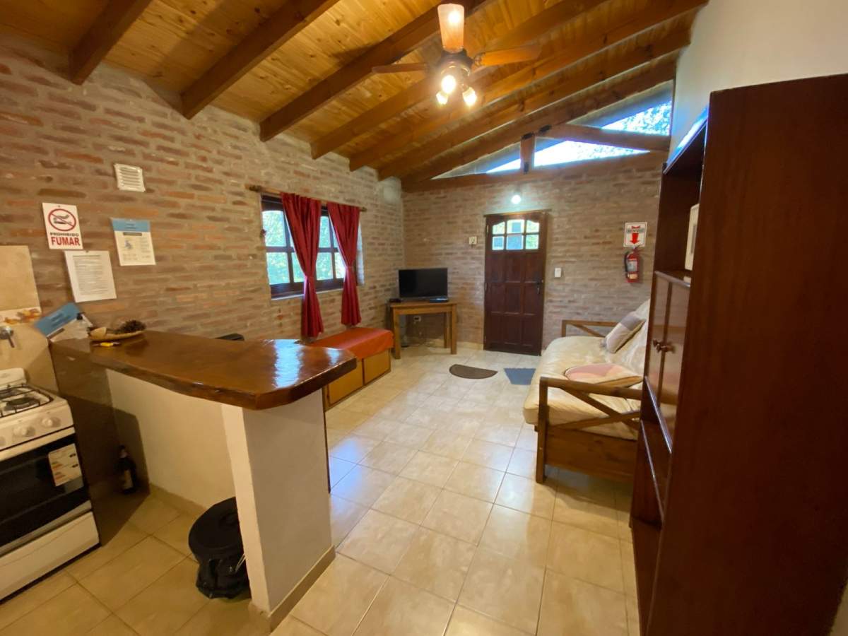 Venta de dos casas amplias con pileta!! Todos los servicios, Escritura!!!