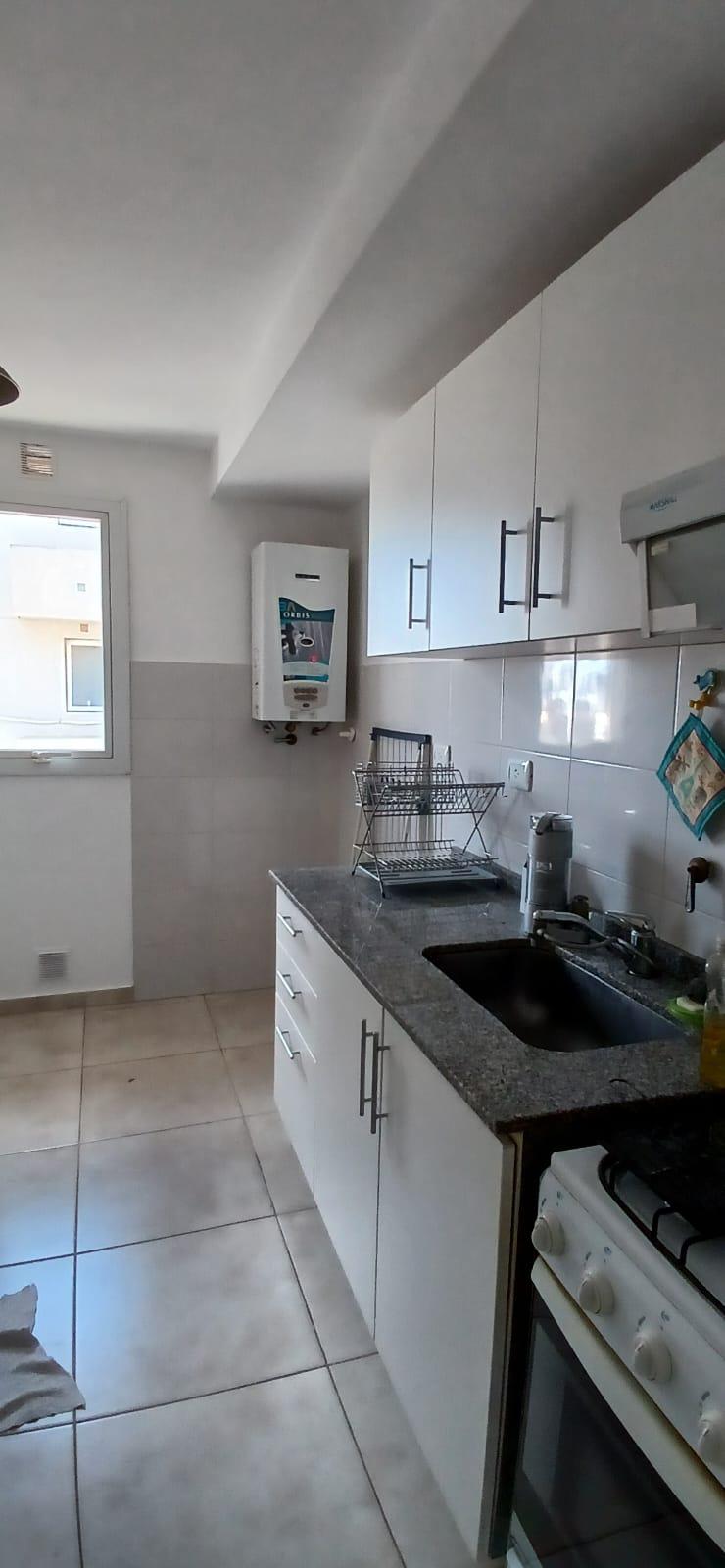 ALQUILER DEPARTAMENTO 2 DORMITORIOS. 1 BAÑO. BALCÓN. BARRIO ALBERDI. CÓRDOBA.