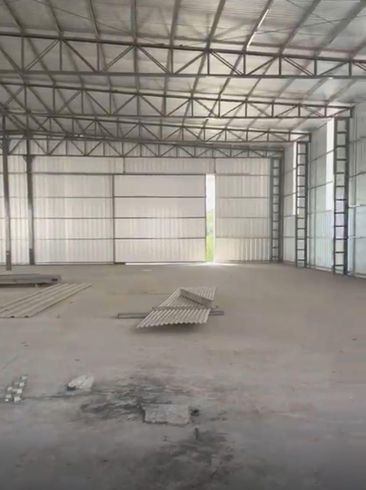 NAVE - GALPON EN ALQUILER ZONA SUR CAMINO SAN CARLOS CON SEGURIDAD