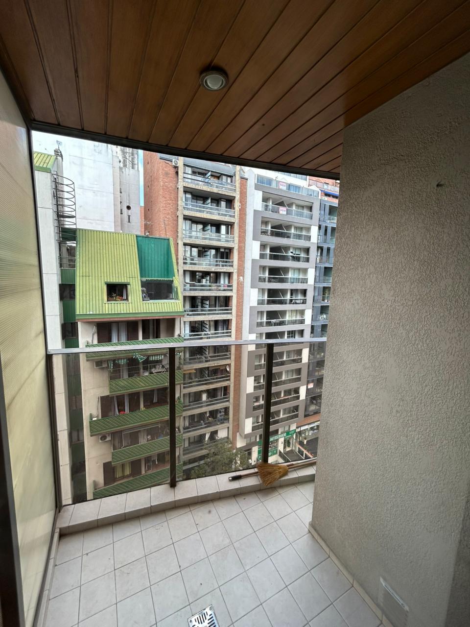 EXCELENTE INMUEBLE DE UN DORMITORIO CORAZÓN DE NVA CBA