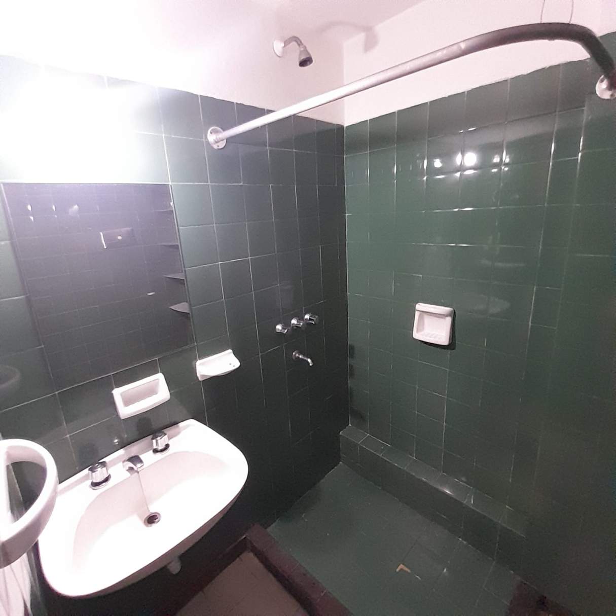 AQUILER MONOAMBIENTE AMPLIO NUEVA CORDOBA