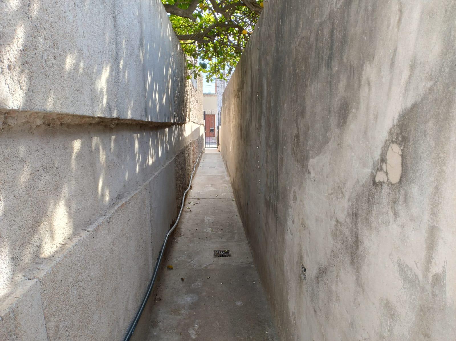 SE ALQUILA CASA EN B SARMIENTO