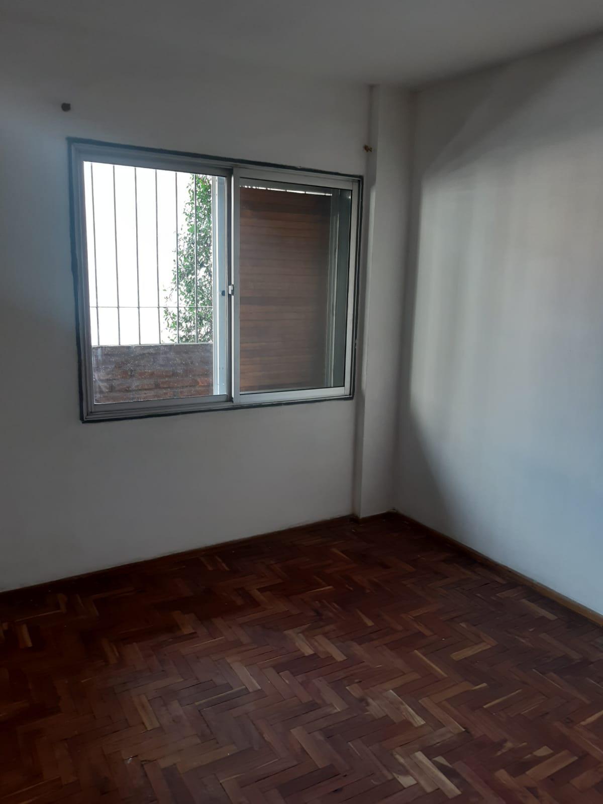 ALQUILO B Alberdi departamento