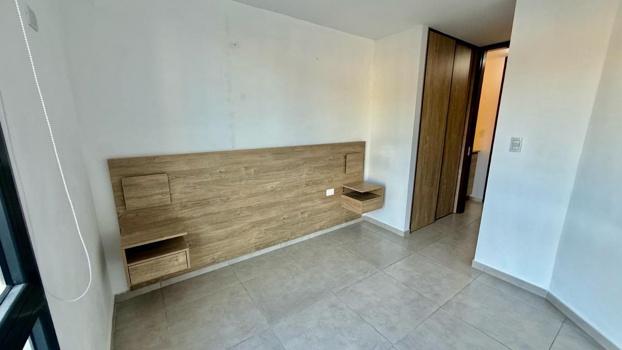 VENTA DEPARTAMENTO 1 DORMITORIO Y COCHERA-CENTRO -CARLOS PAZ