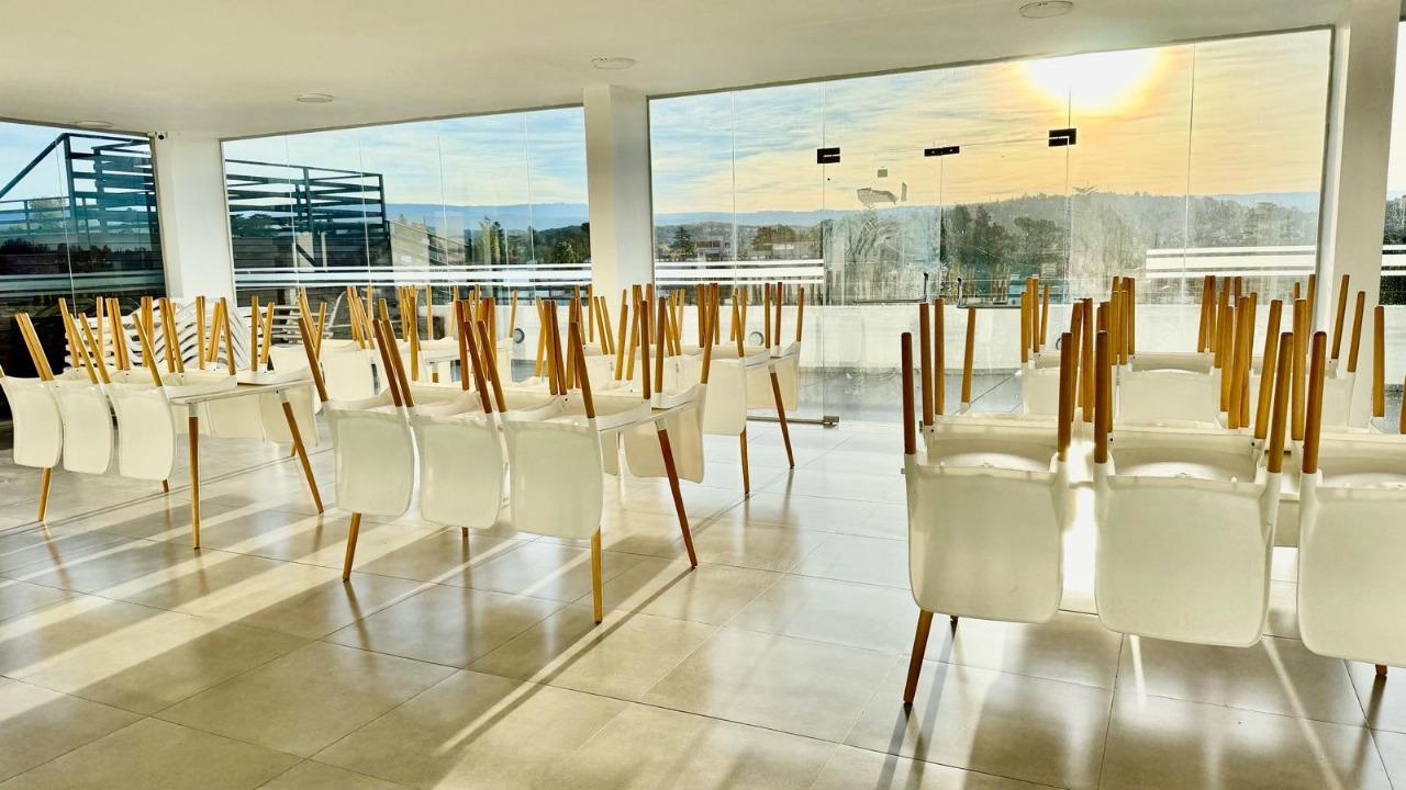 VENTA DEPARTAMENTO 1 DORMITORIO Y COCHERA-CENTRO -CARLOS PAZ