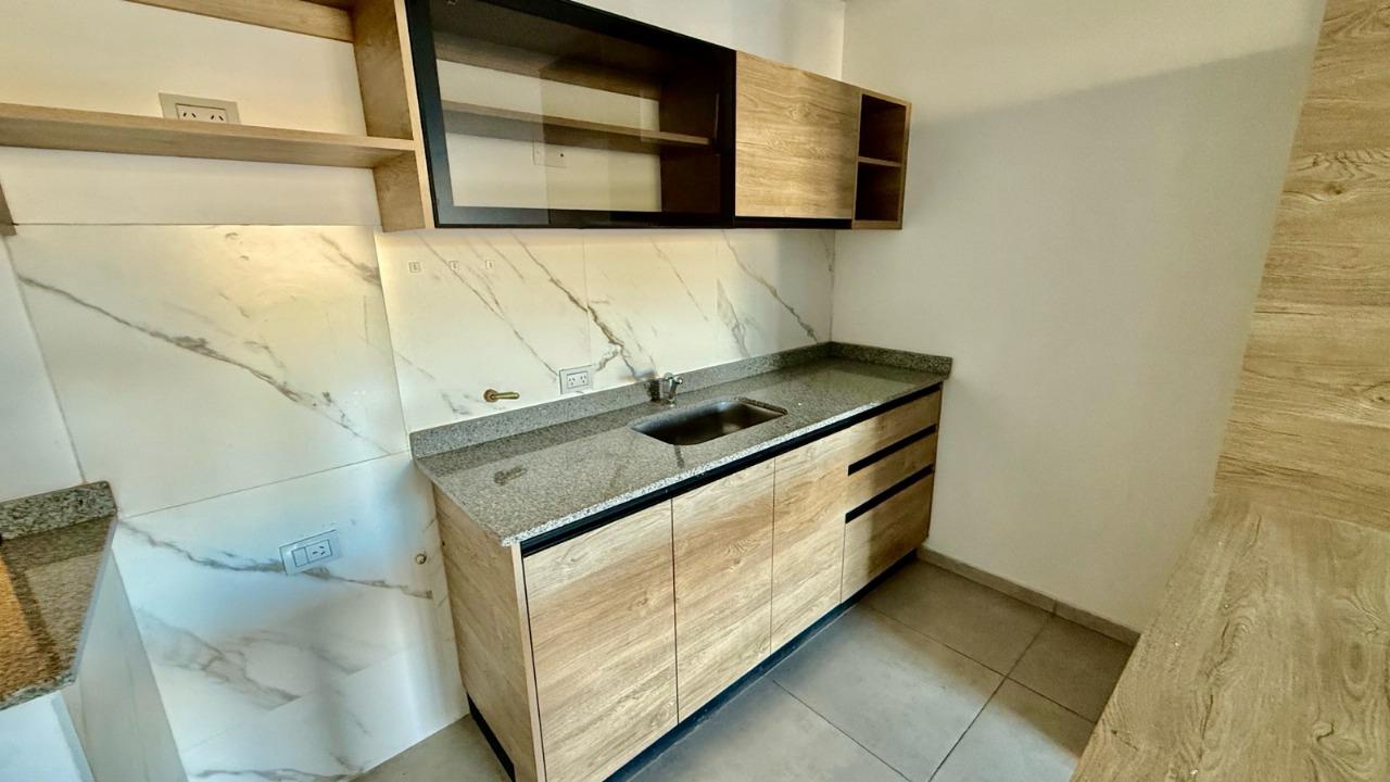 VENTA DEPARTAMENTO 1 DORMITORIO Y COCHERA-CENTRO -CARLOS PAZ