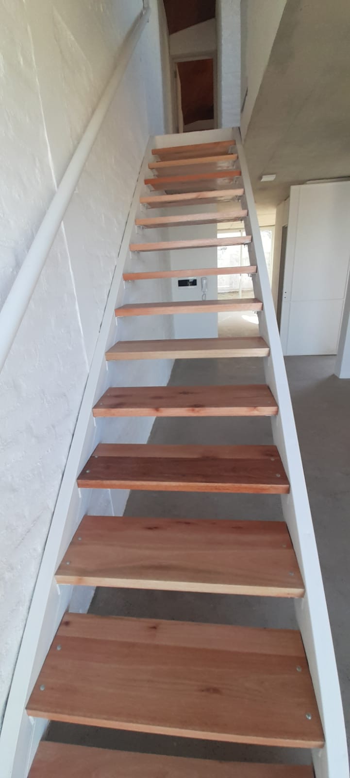 Duplex dos dormitorios en villa allende housing cerrado