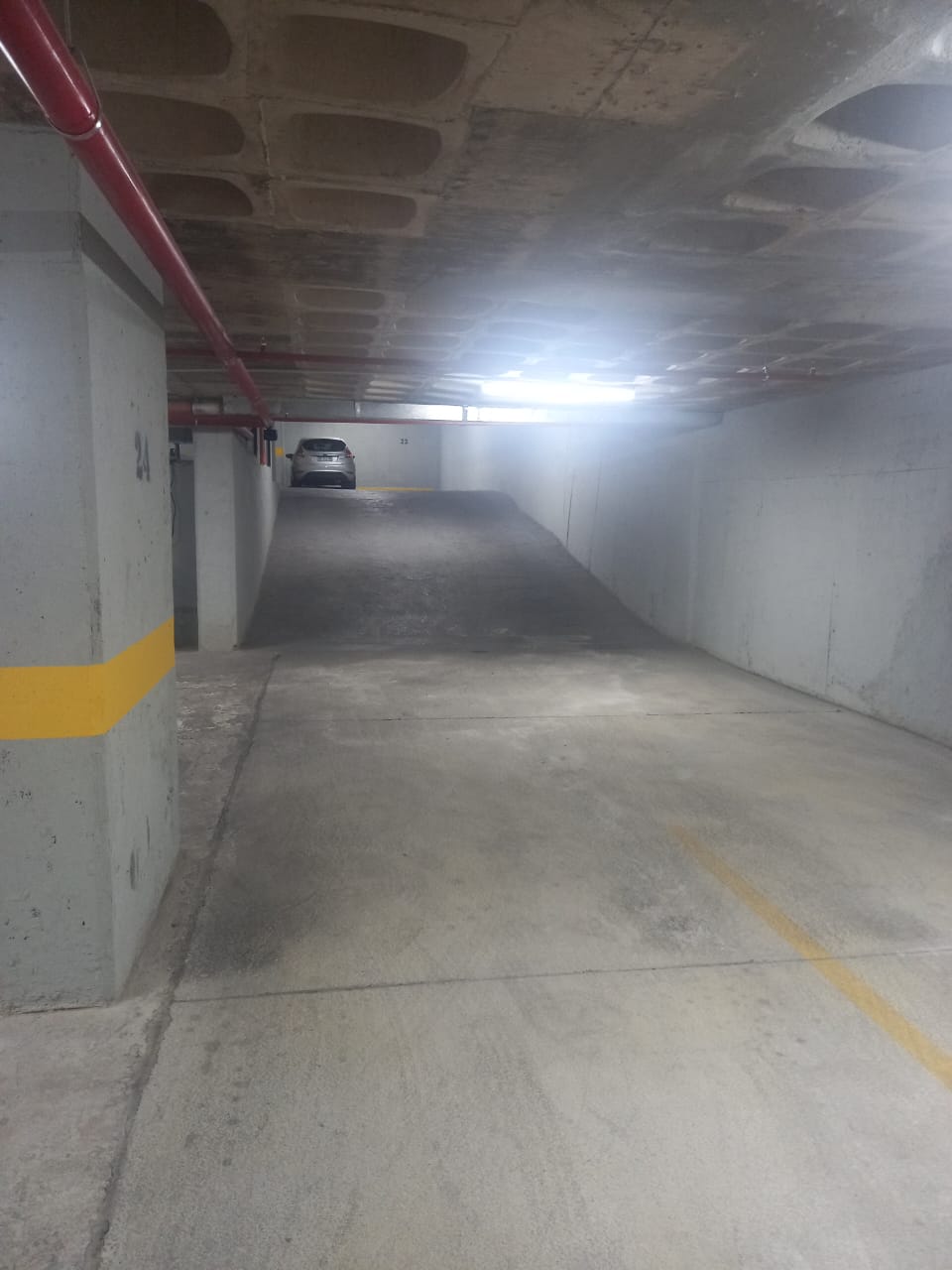 COCHERA EN NUEVA CÓRDOBA, EXCELENTE UBICACIÓN