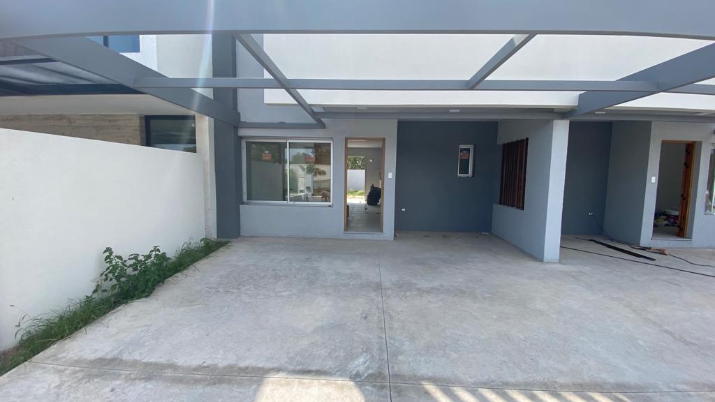 ALQUILER DUPLEX La Luisita 3 Dormitorios 3 Baños Patio