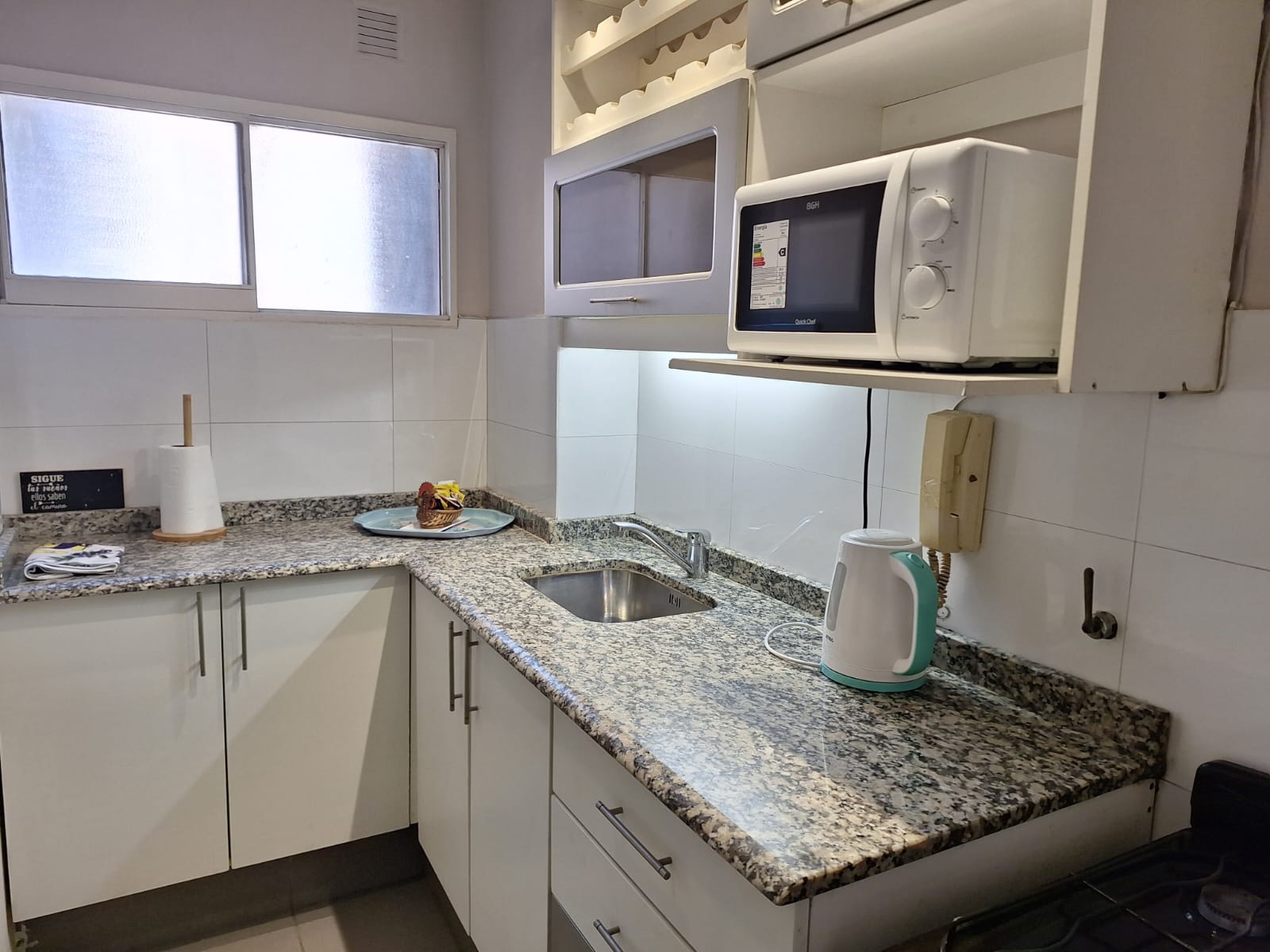 ALQUILO DEPARTAMENTO AMOBLADO ZONA PATIO OLMOS