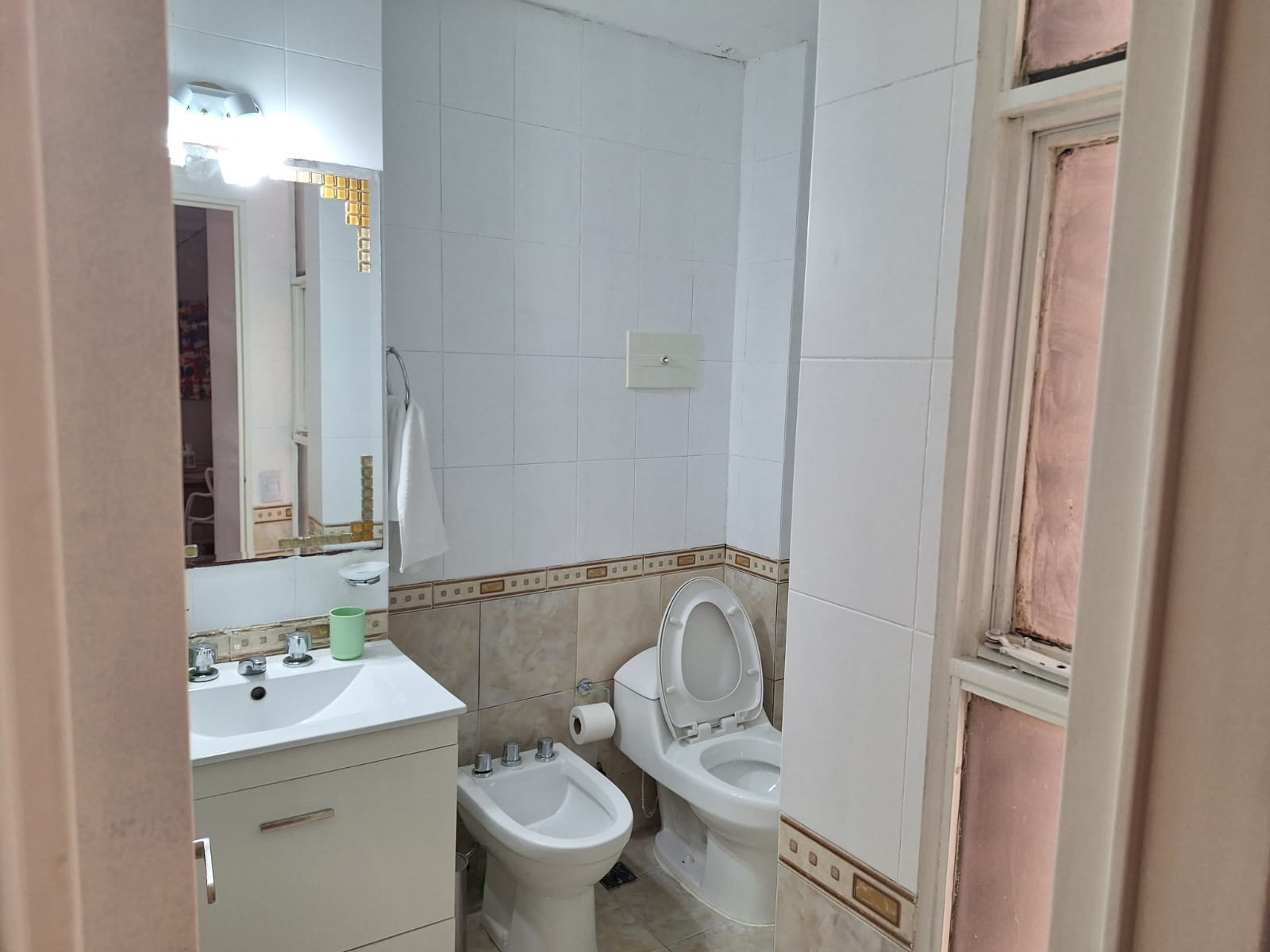 ALQUILO DEPARTAMENTO AMOBLADO ZONA PATIO OLMOS