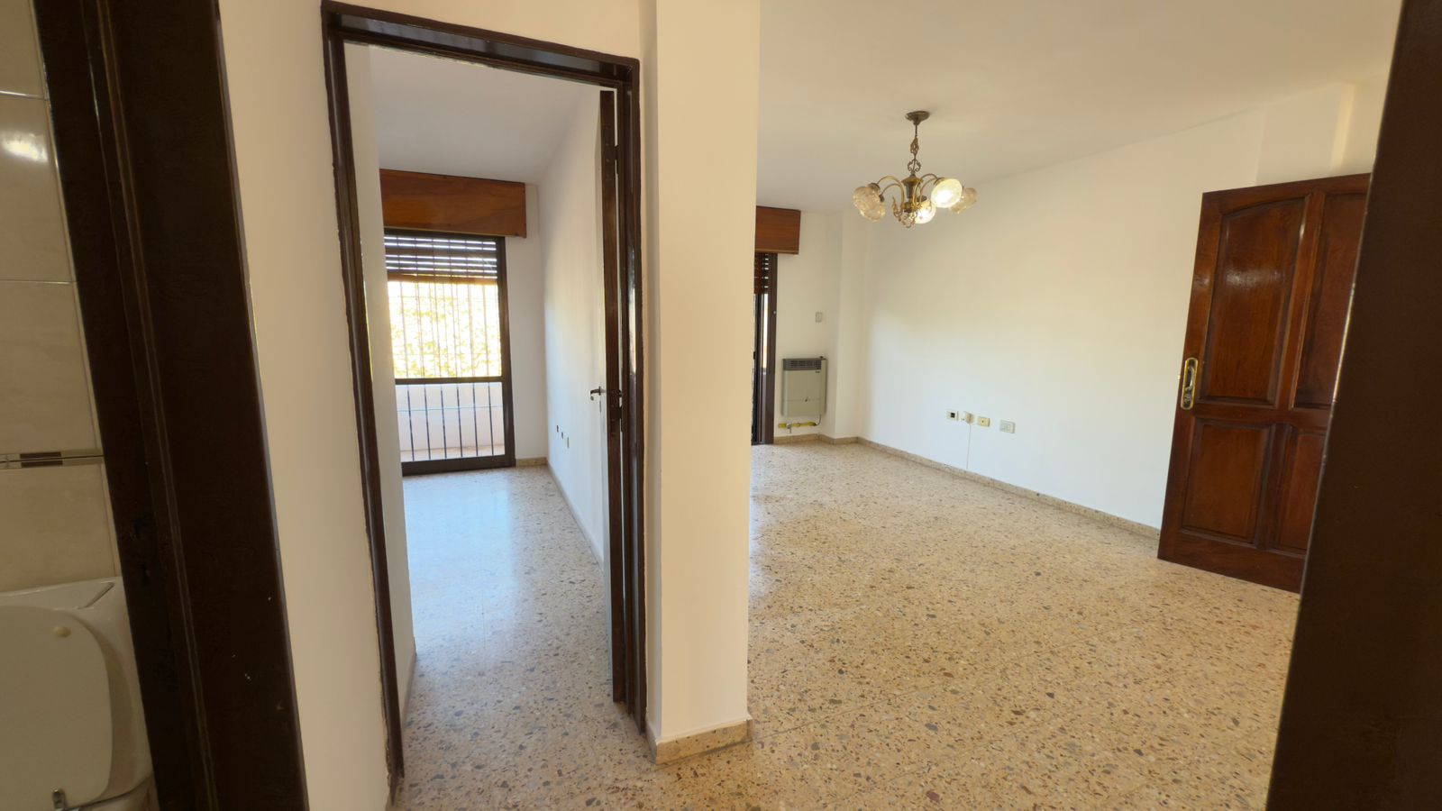 Alquiler  Departamento en Planta Alta sin Expensas barrio Talleres