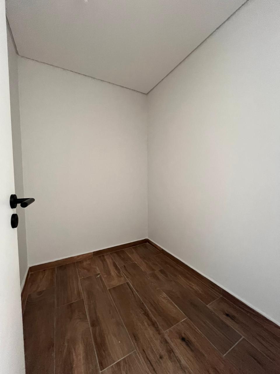 ALQUILER Depto 2 Dormitorios Cochera Seguridad Opera Plaza