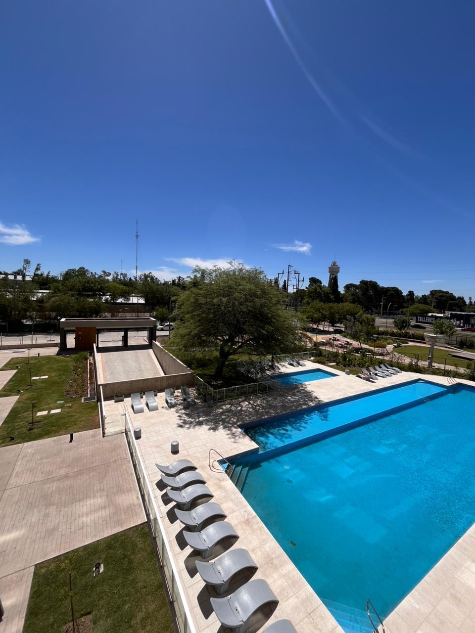 ALQUILER Depto 2 Dormitorios Cochera Seguridad Opera Plaza