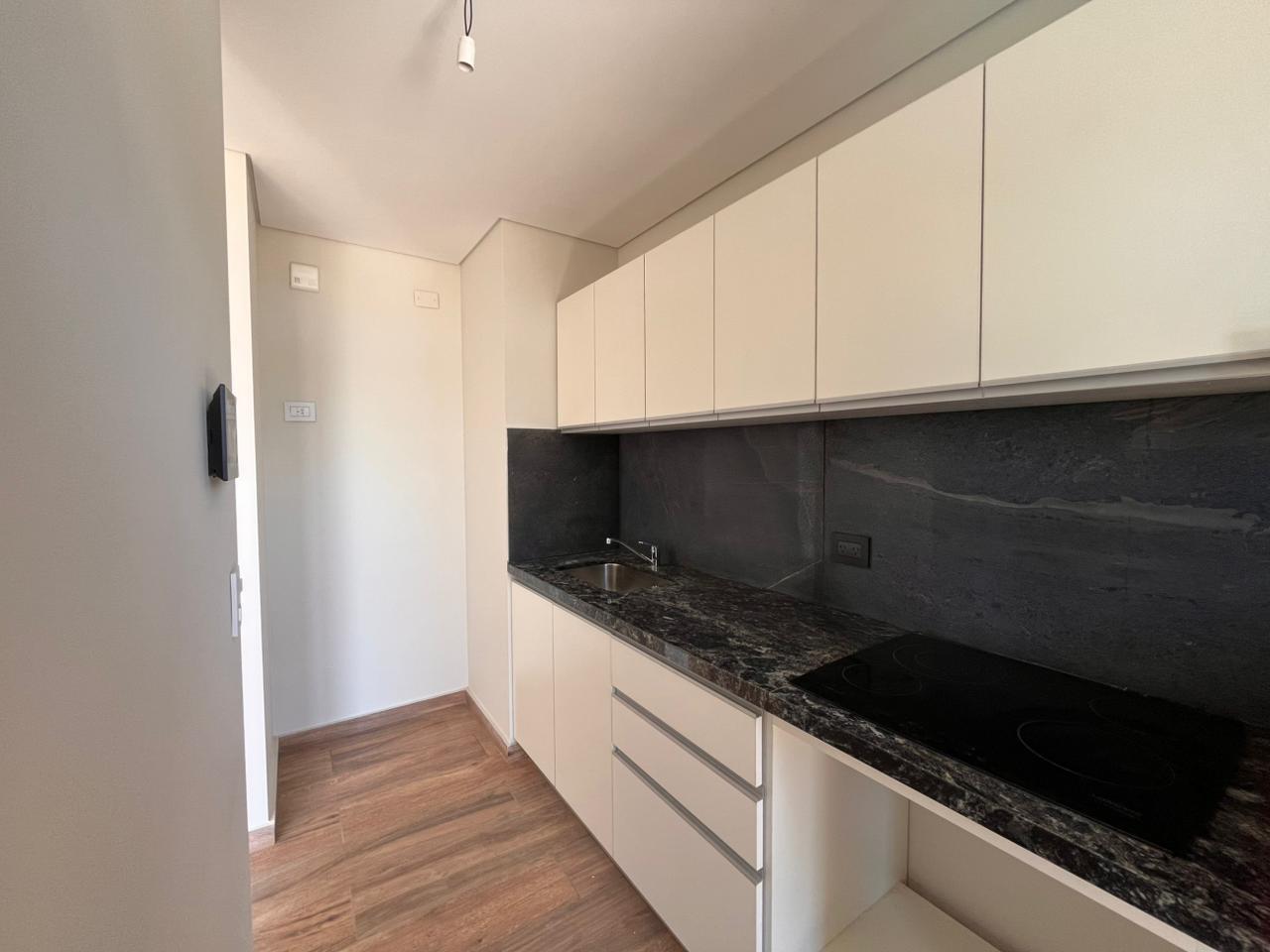 ALQUILER Depto 2 Dormitorios Cochera Seguridad Opera Plaza