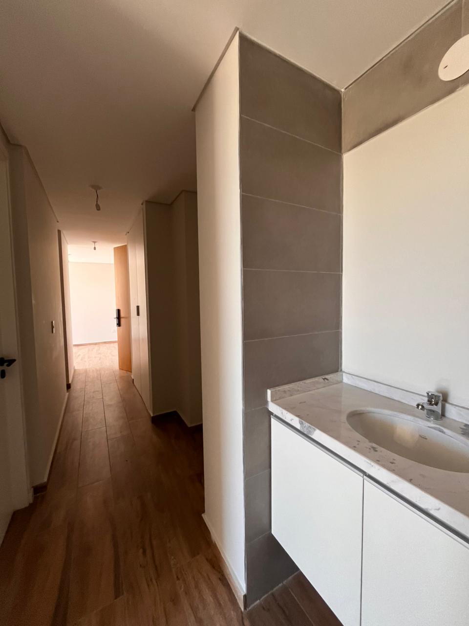 ALQUILER Depto 2 Dormitorios Cochera Seguridad Opera Plaza