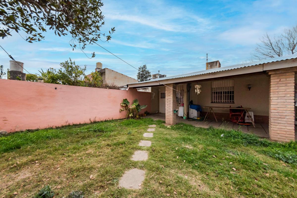 Se vende propiedad en Barrio las Palmas apta credito