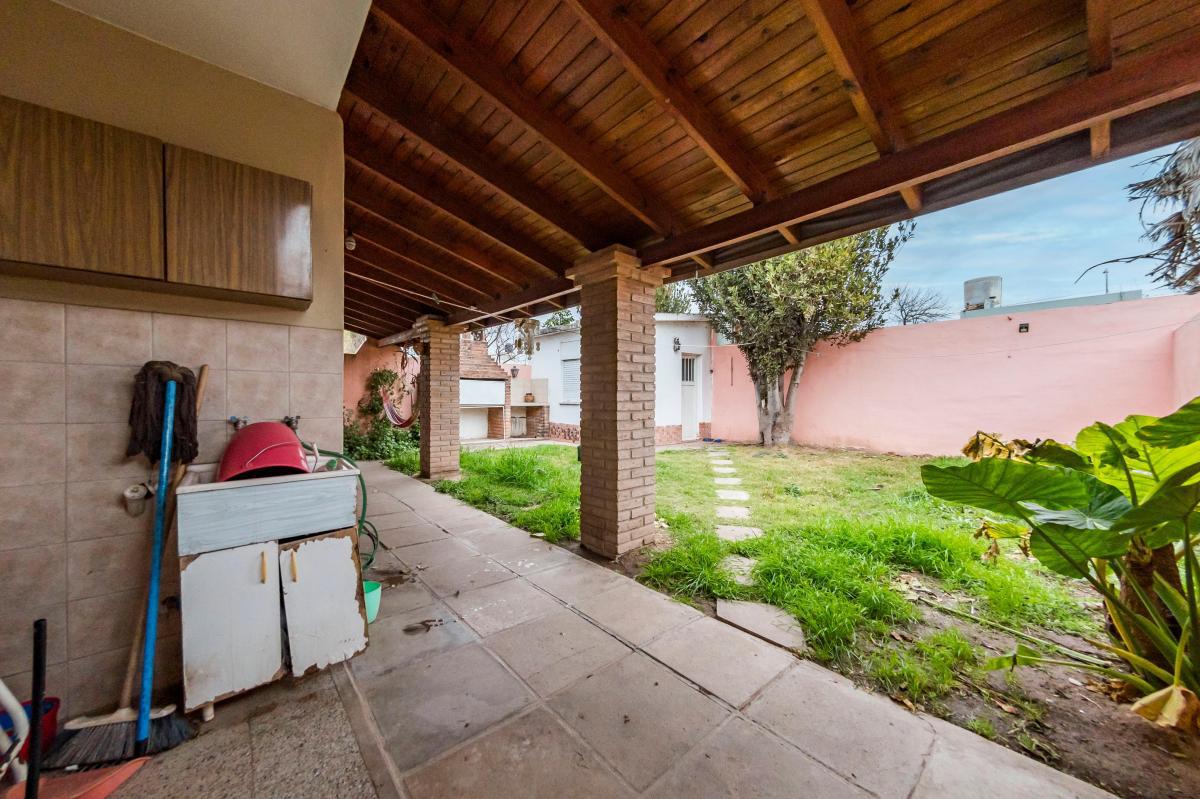 Se vende propiedad en Barrio las Palmas apta credito