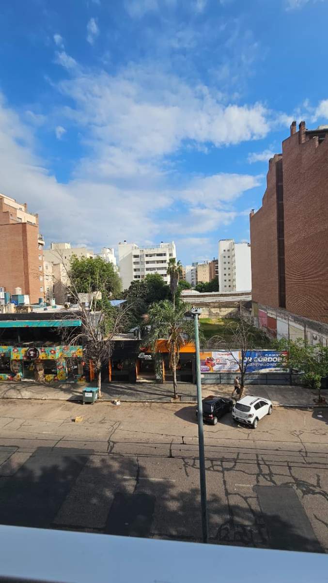 ALQUILER DPTO. UN DORM, AMOBLADO, CON COCHERA Y PILETA EN GENERAL PAZ