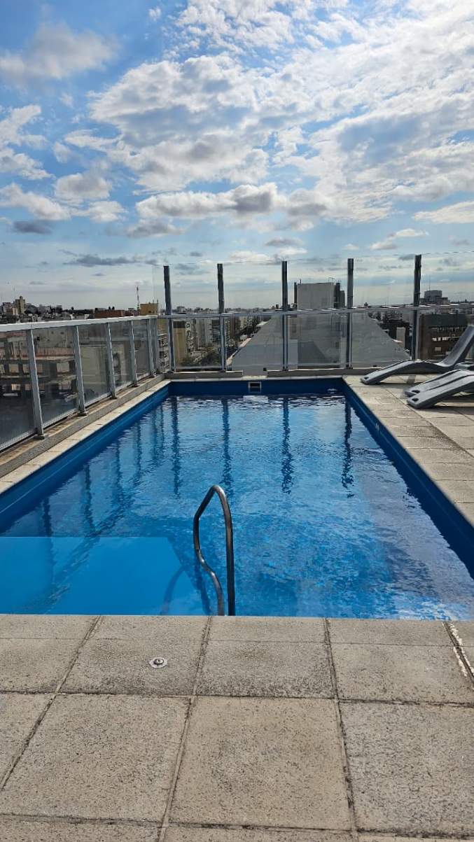 ALQUILER DPTO. UN DORM, AMOBLADO, CON COCHERA Y PILETA EN GENERAL PAZ