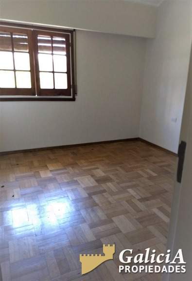 Alquiler Casona - Arguello  (entre Av R Nuñez y Av R. Martinoli)