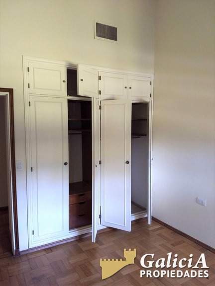 Alquiler Casona - Arguello  (entre Av R Nuñez y Av R. Martinoli)