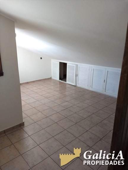 Alquiler Casona - Arguello  (entre Av R Nuñez y Av R. Martinoli)