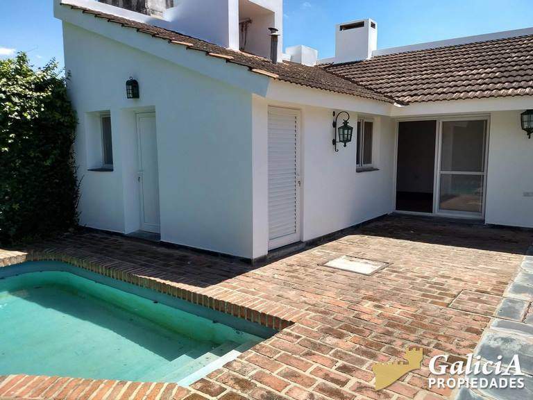 Alquiler Casona - Arguello  (entre Av R Nuñez y Av R. Martinoli)