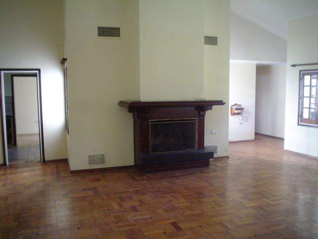 Alquiler Casona - Arguello  (entre Av R Nuñez y Av R. Martinoli)