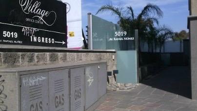 Alquiler de Oficina Equipada en Village Office Center  Frente a la Mujer Urbana