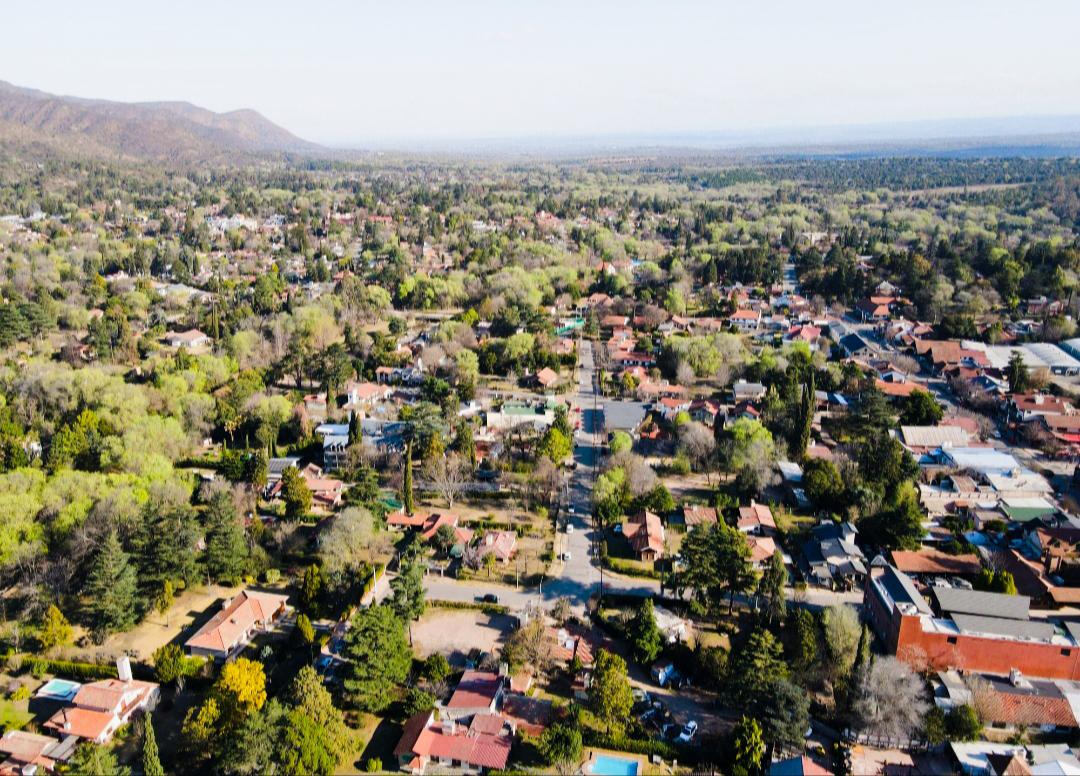 VENTA PROPIEDAD 2400M2 EN CORAZON DE VILLA GENERAL BELGRANO CORDOBA.