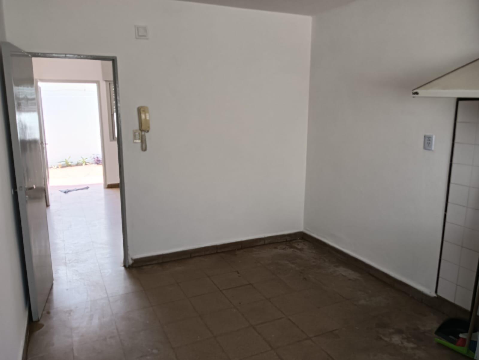 B Gral. bustos  casa 2 dormitorios