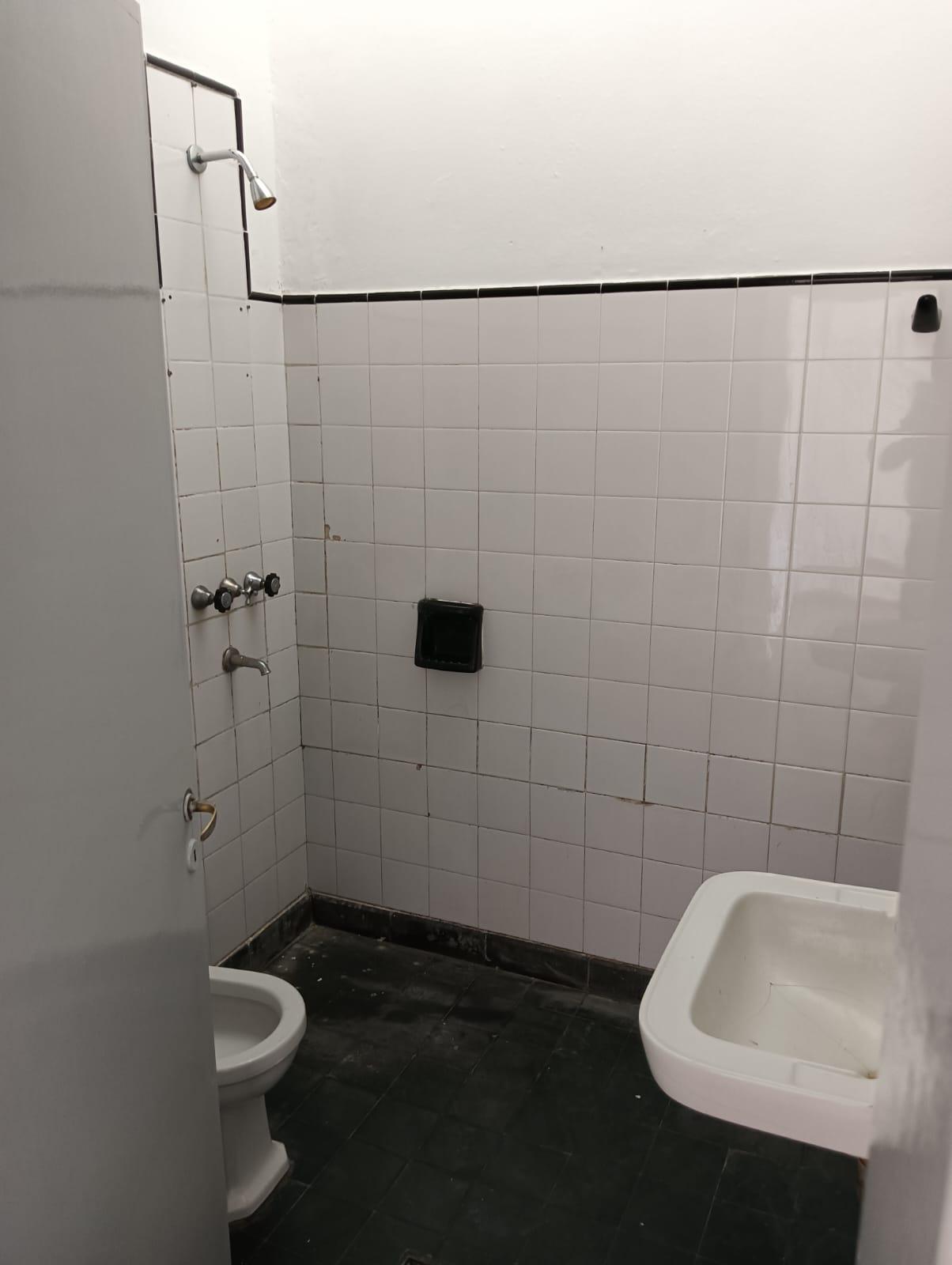 B Gral. bustos  casa 2 dormitorios