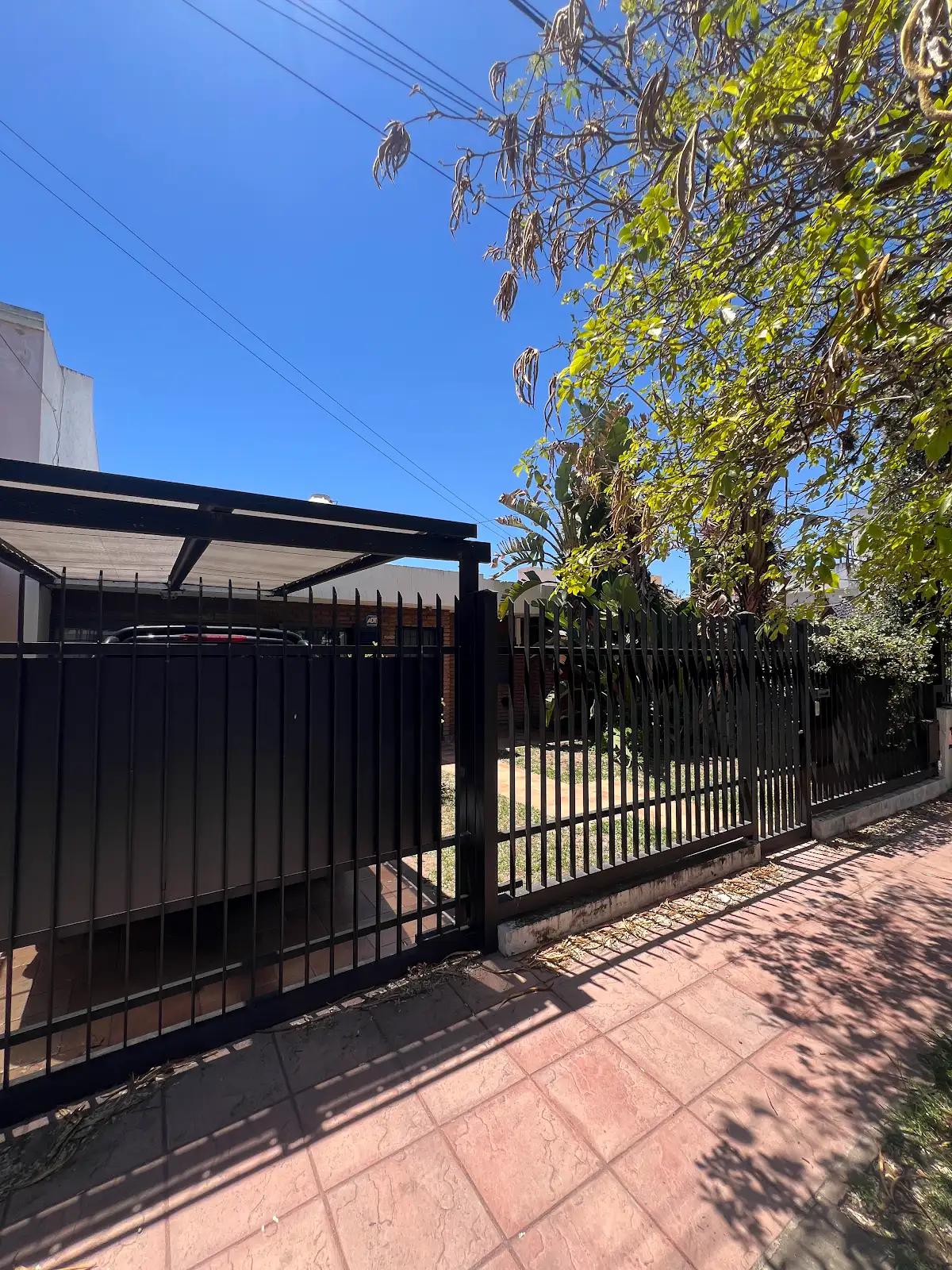 CASA EN VENTA 3D 2B MARQUEZ DE SOBREMONTE - EXCELENTE UBICACIÓN