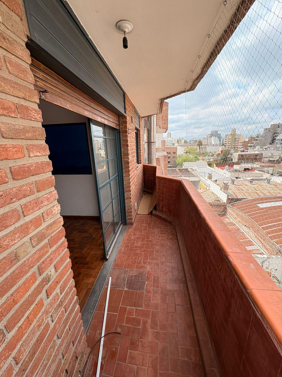 Monoambiente en alquiler - Cocina separada y Balcón- Excelente Ubicación en General Paz