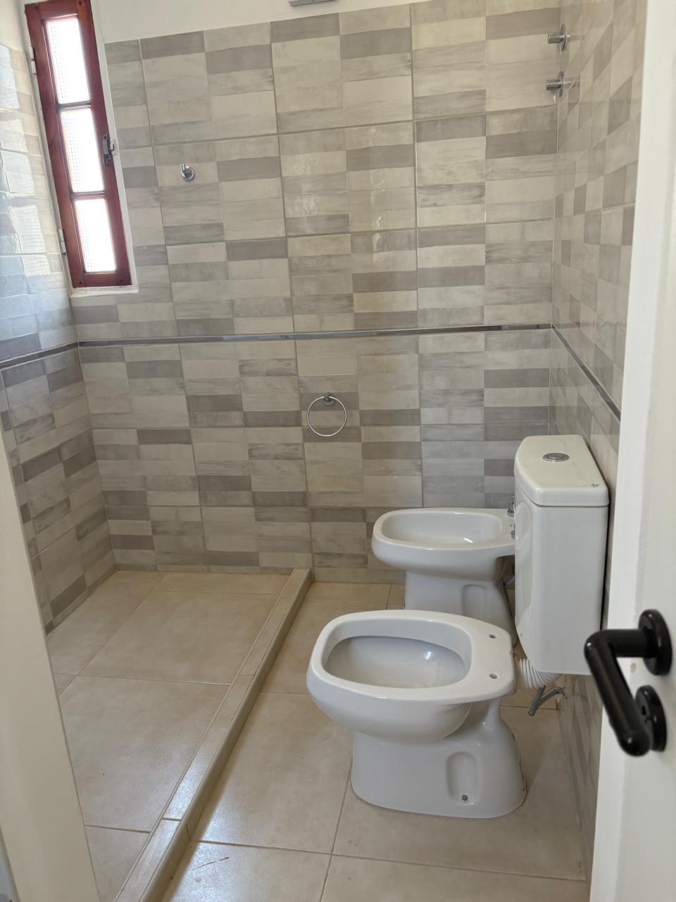 IMPECABLE 2 DORM CTERRAZA Y ASADOR  RECICLADO A NUEVO  A MTS DINO MALL