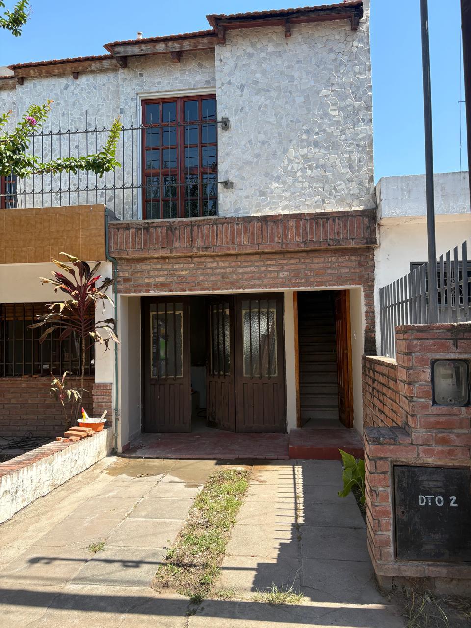 IMPECABLE 2 DORM CTERRAZA Y ASADOR  RECICLADO A NUEVO  A MTS DINO MALL