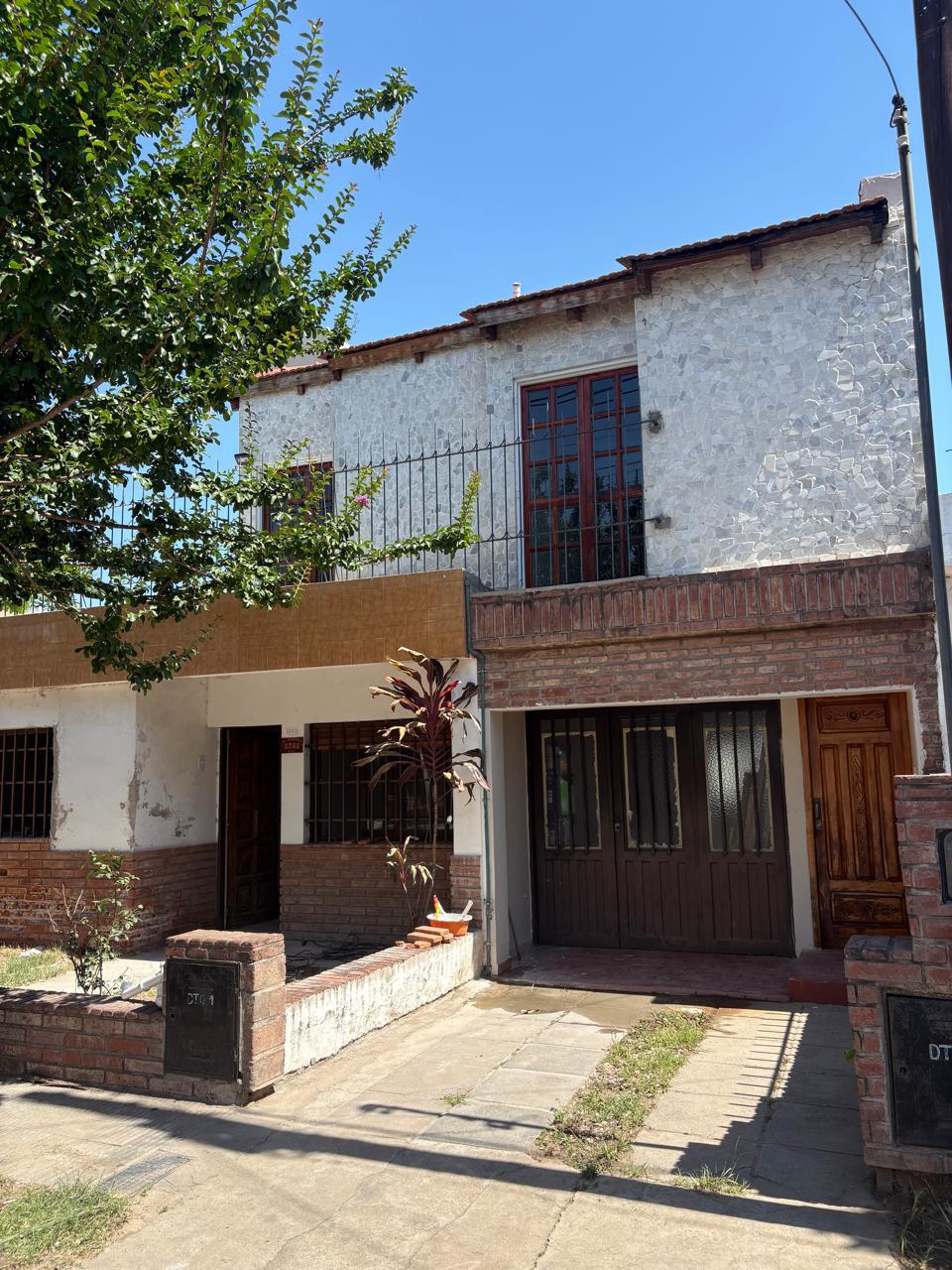 IMPECABLE 2 DORM CTERRAZA Y ASADOR  RECICLADO A NUEVO  A MTS DINO MALL