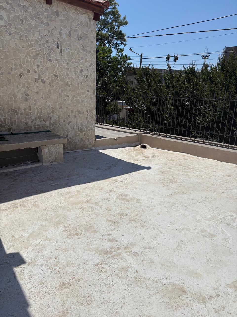 IMPECABLE 2 DORM CTERRAZA Y ASADOR  RECICLADO A NUEVO  A MTS DINO MALL