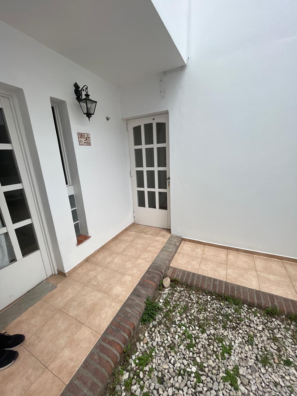 OFICINA  ALQUILER  Barrio URCA  4 AMBIENTES