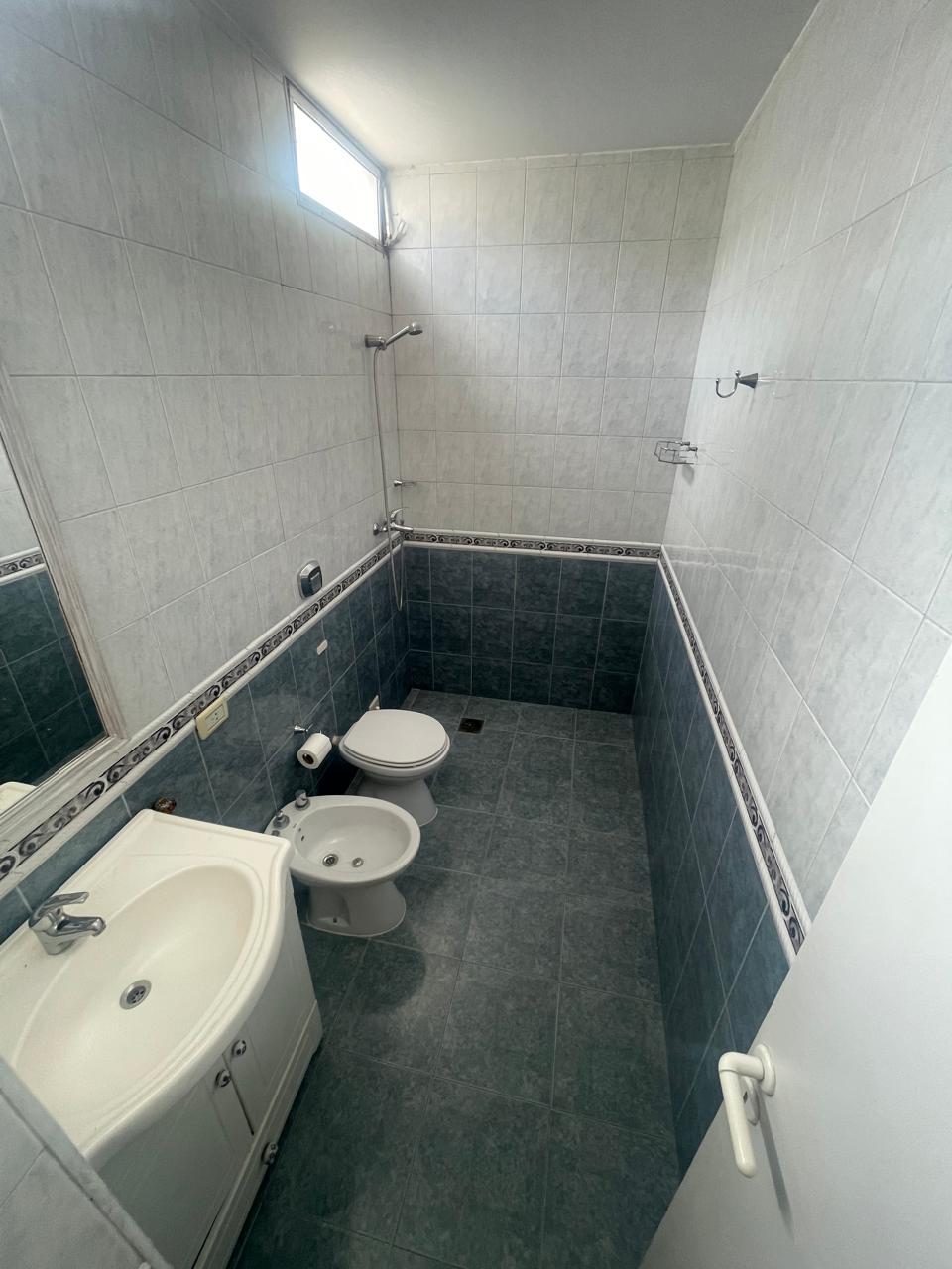 OFICINA  ALQUILER  Barrio URCA  4 AMBIENTES