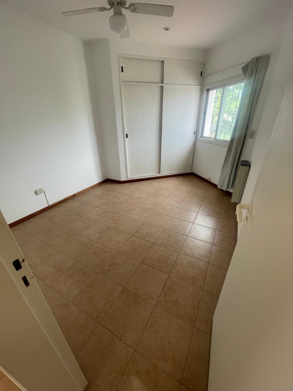 OFICINA  ALQUILER  Barrio URCA  4 AMBIENTES