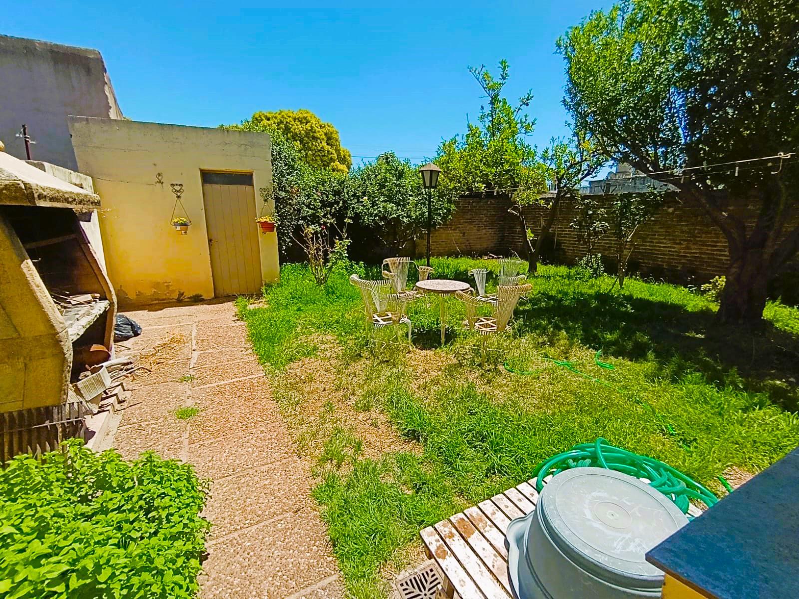 Amplia casa en venta B Los Gigantes