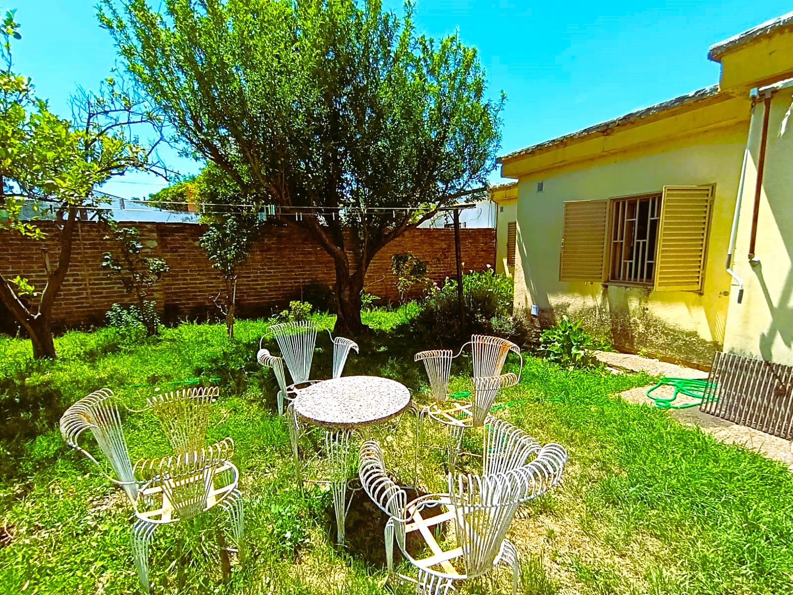 Amplia casa en venta B Los Gigantes