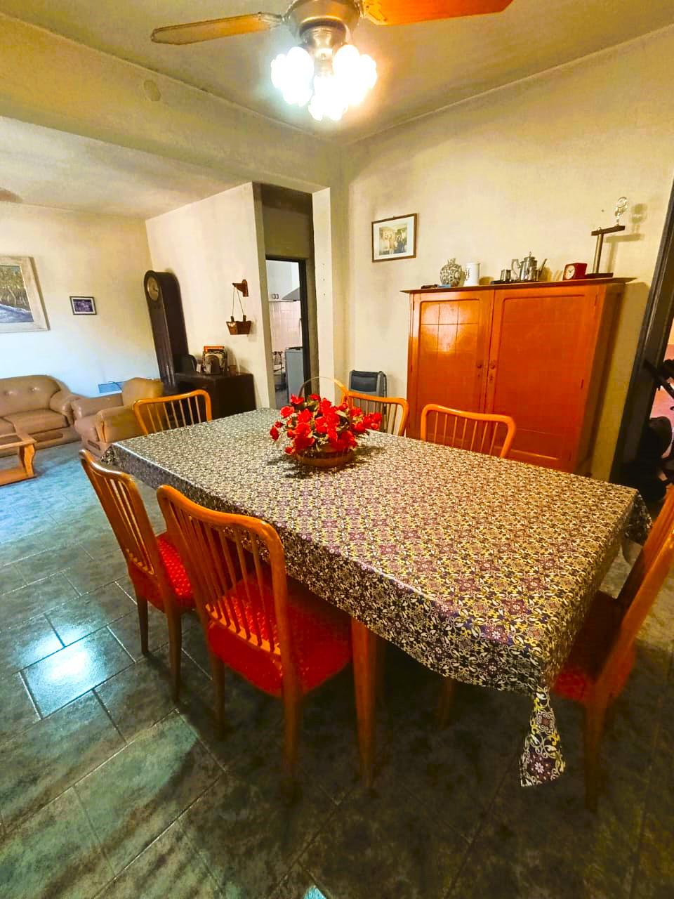 Amplia casa en venta B Los Gigantes