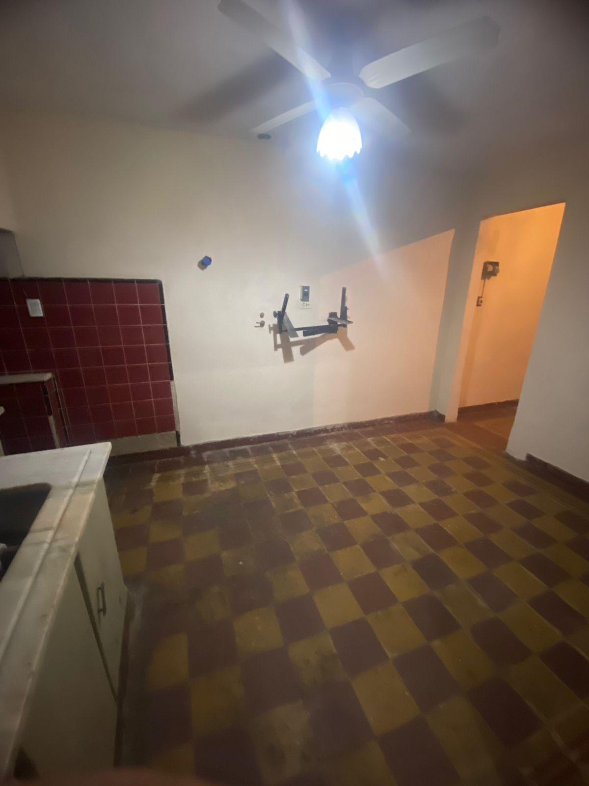 GMLPROPIEDADES VENDE AMPLIA PROPIEDAD EN BARRIO AVELLANEDA