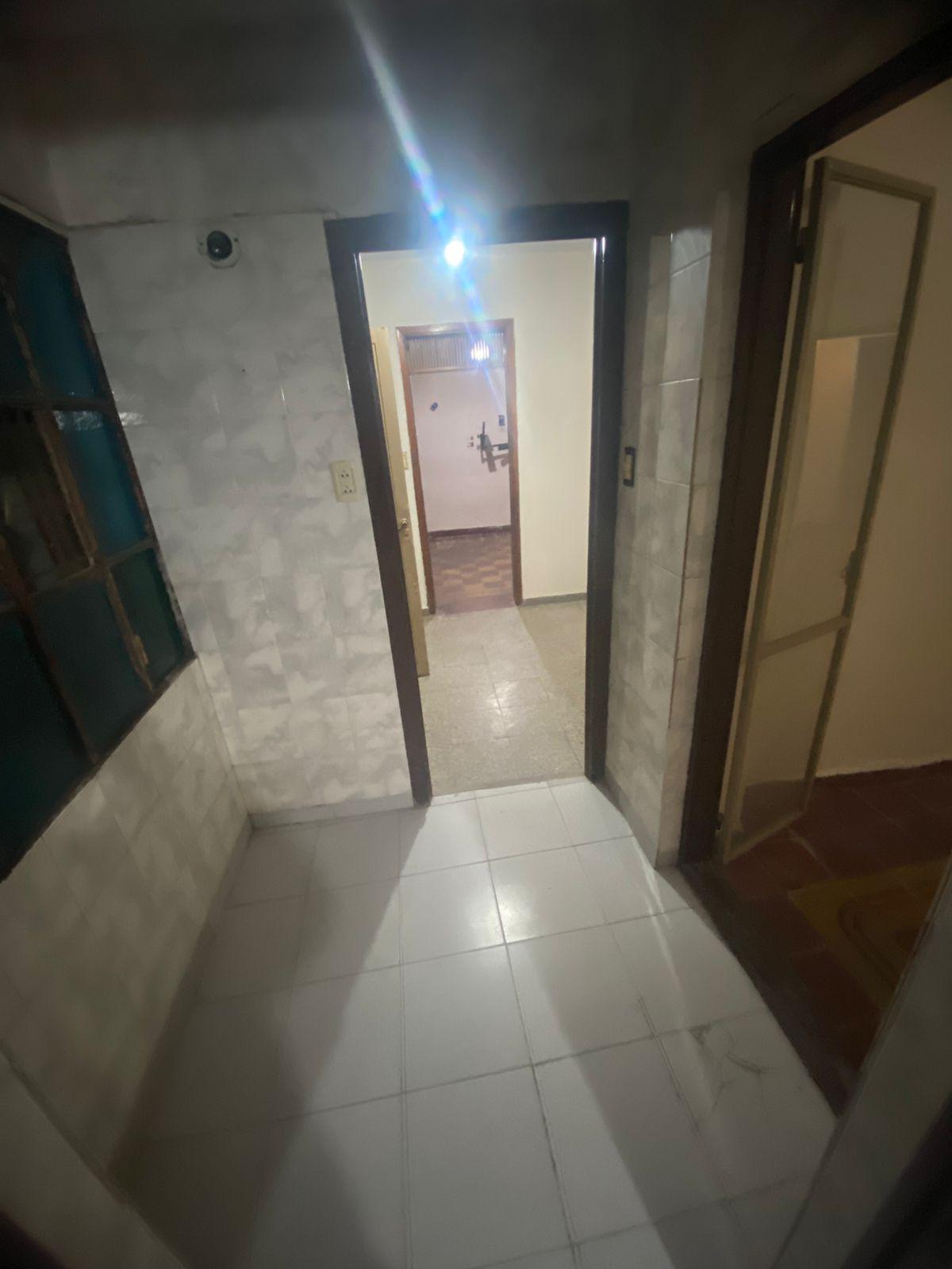 GMLPROPIEDADES VENDE AMPLIA PROPIEDAD EN BARRIO AVELLANEDA